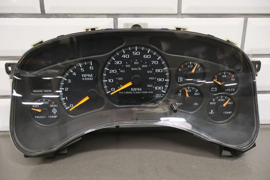 2001 - 2002 GMC Sierra 2500 (Gasoline/5 - Spd Auto Trans) Speedometer Cluster