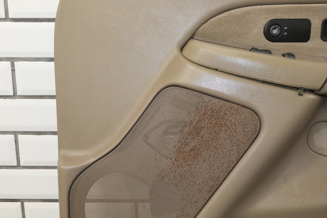 2001 - 2002 GMC Sierra 2500 HD Right Front Door Trim Panel Neutral 52