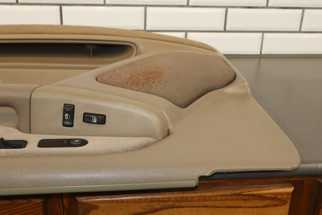 2001 - 2002 GMC Sierra 2500 HD Right Front Door Trim Panel Neutral 52