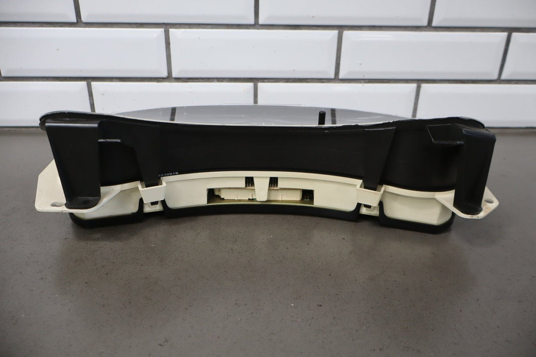 2001 - 2002 GMC Sierra 2500 HD Speedometer Cluster Gasoline Trans Temp 226k