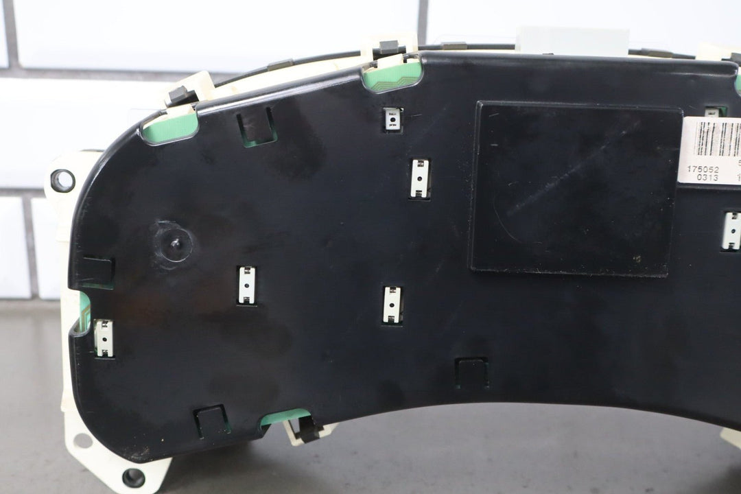 2001 - 2002 GMC Sierra 2500 HD Speedometer Cluster Gasoline Trans Temp 226k