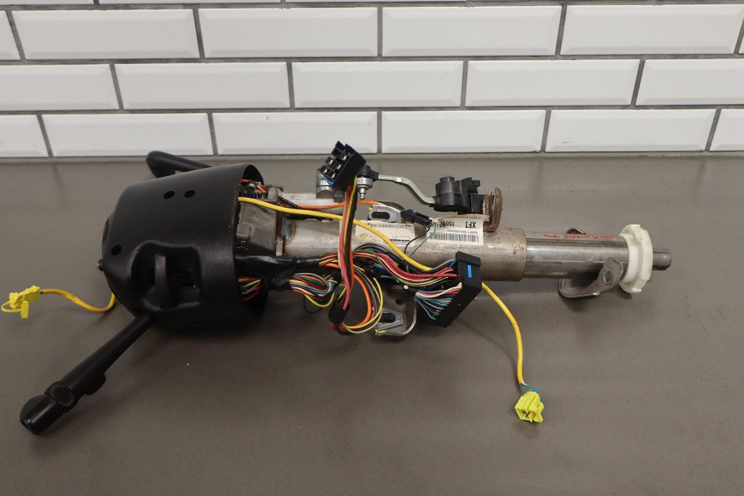 2001 - 2002 GMC Sierra 2500 Tilt Steering Column 26094443 with Key/Switches