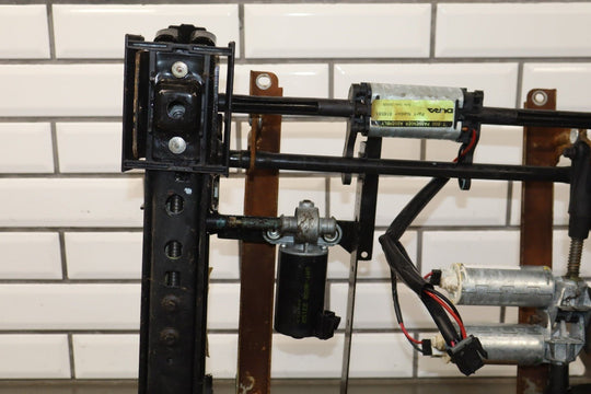 2001 - 2002 GMC Sierra 2500HD Passenger Power Seat Track OEM GMT800