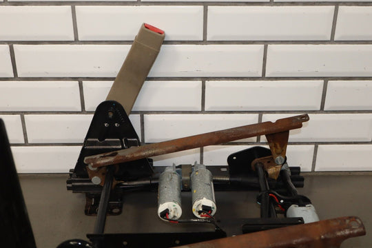 2001 - 2002 GMC Sierra 2500HD Passenger Power Seat Track OEM GMT800