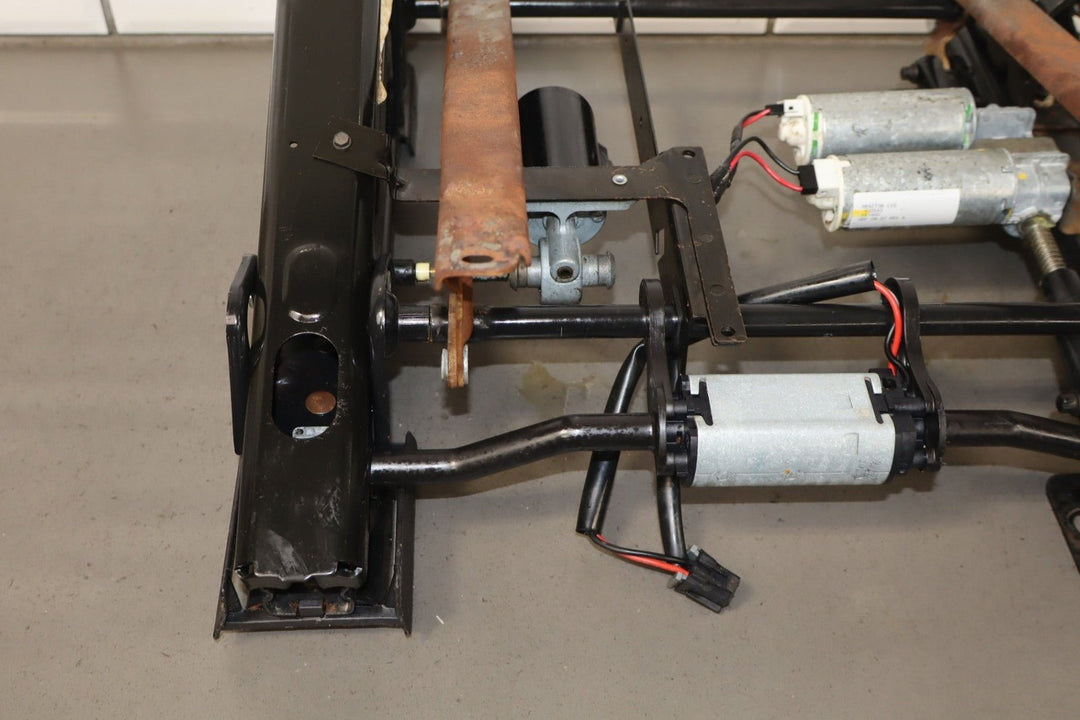 2001 - 2002 GMC Sierra 2500HD Passenger Power Seat Track OEM GMT800