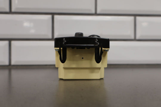 2001 - 2002 GMC Sierra OEM Manual Temperature Climate Control 15054697