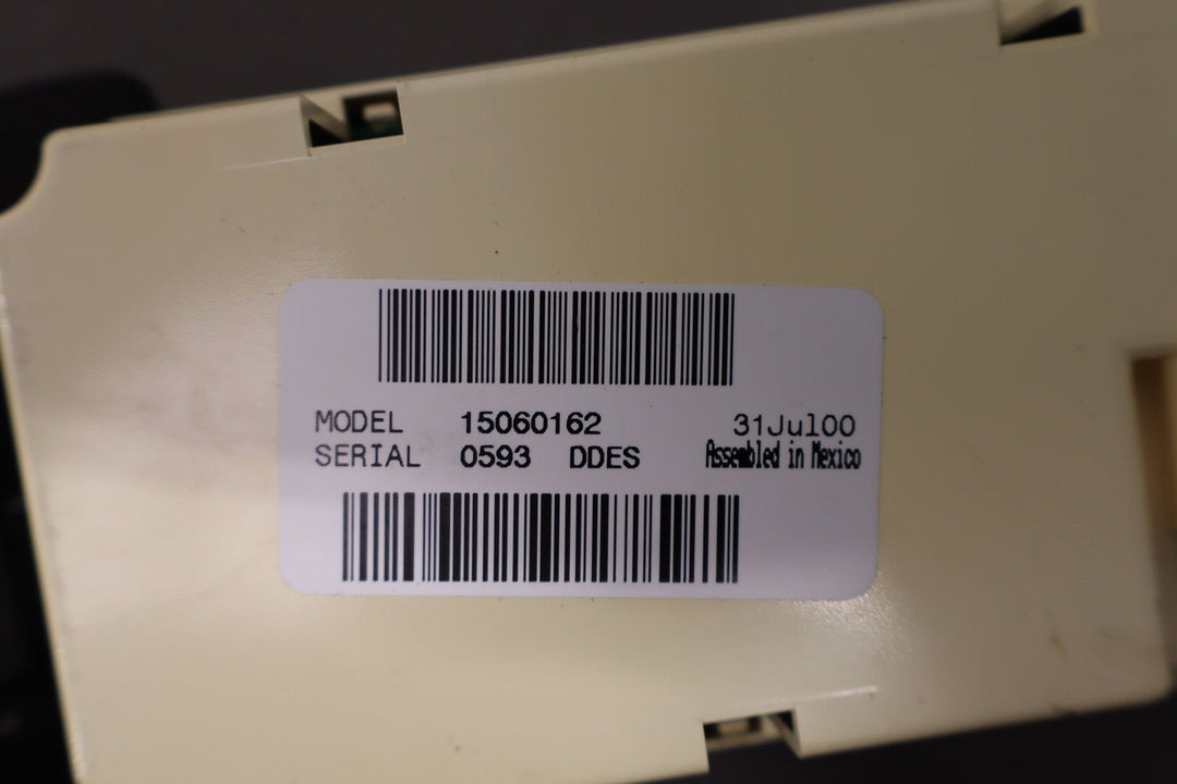 2001 - 2002 GMC Sierra OEM Manual Temperature Climate Control 15054697