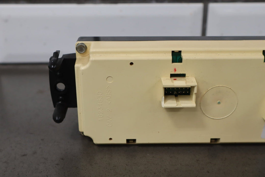 2001 - 2002 GMC Sierra OEM Manual Temperature Climate Control 15054697
