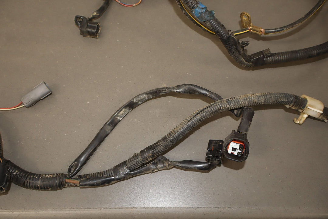 2001 - 2002 Mazda Miata Engine Fuse Relay Junction Box W/Harness
