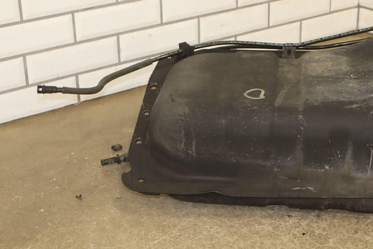 2001 - 2002 Toyota 4Runner 18.5 Gallon Gasoline Fuel Tank W/Pump