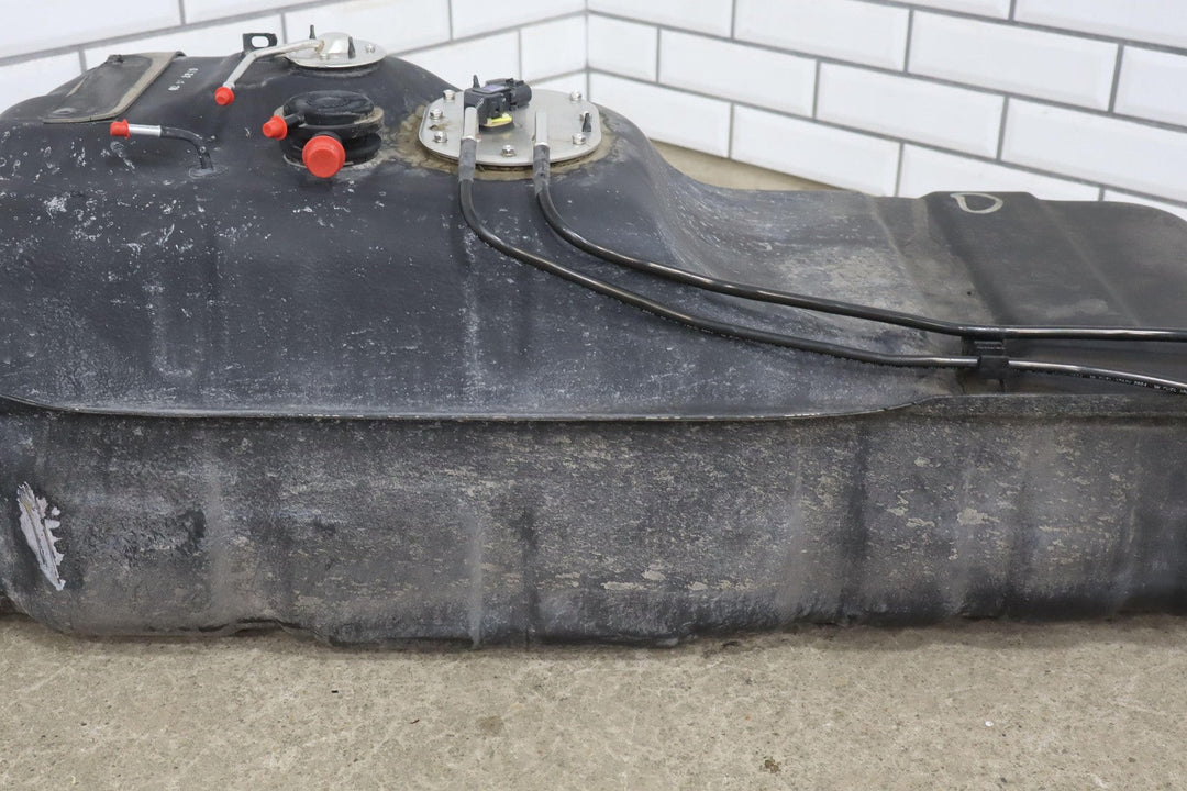 2001 - 2002 Toyota 4Runner 18.5 Gallon Gasoline Fuel Tank W/Pump