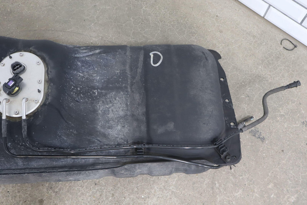 2001 - 2002 Toyota 4Runner 18.5 Gallon Gasoline Fuel Tank W/Pump