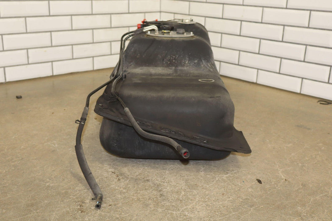 2001 - 2002 Toyota 4Runner 18.5 Gallon Gasoline Fuel Tank W/Pump