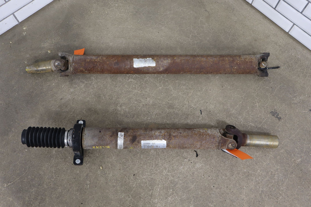 2001 - 2003 Chevy GMC 2500 Crew Cab 2 Piece Rear Driveshaft (4x4 153" Wheelbase)