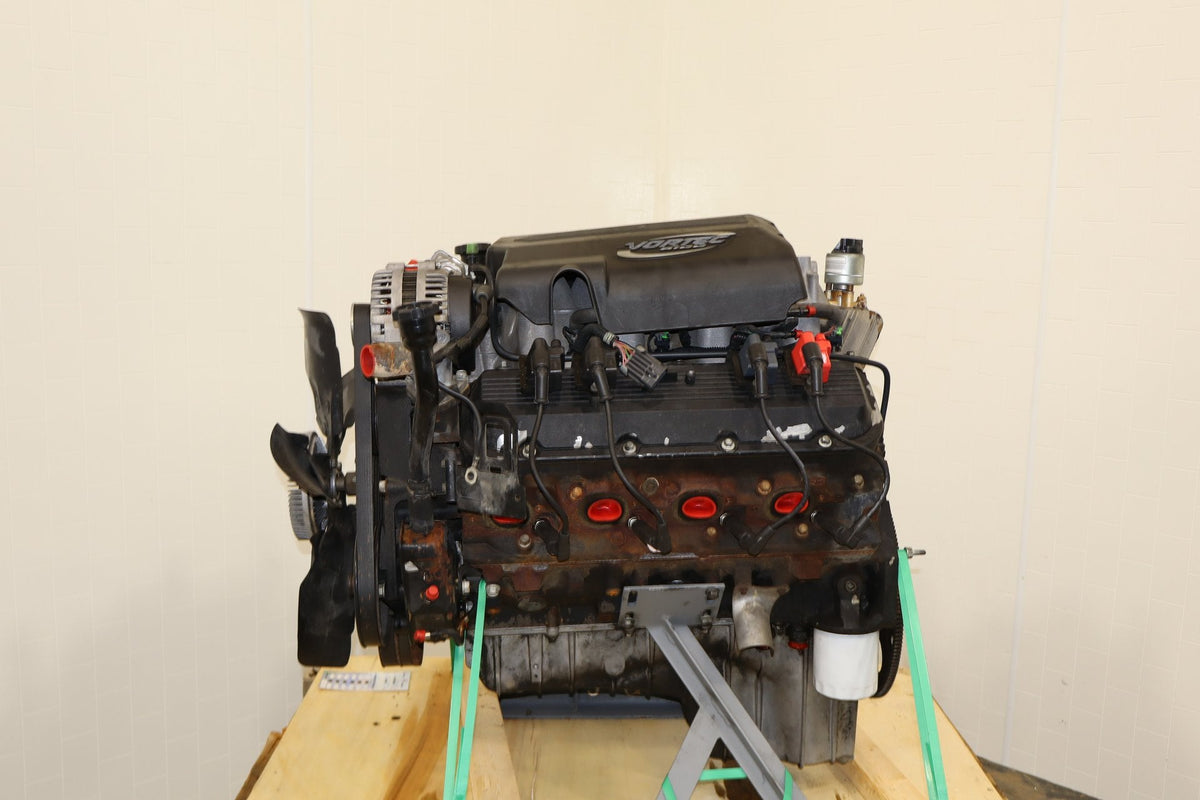 2001-2003 Chevy GMC 8.1L L18 Vortec Big Block V8 Engine Assembly Video Tested