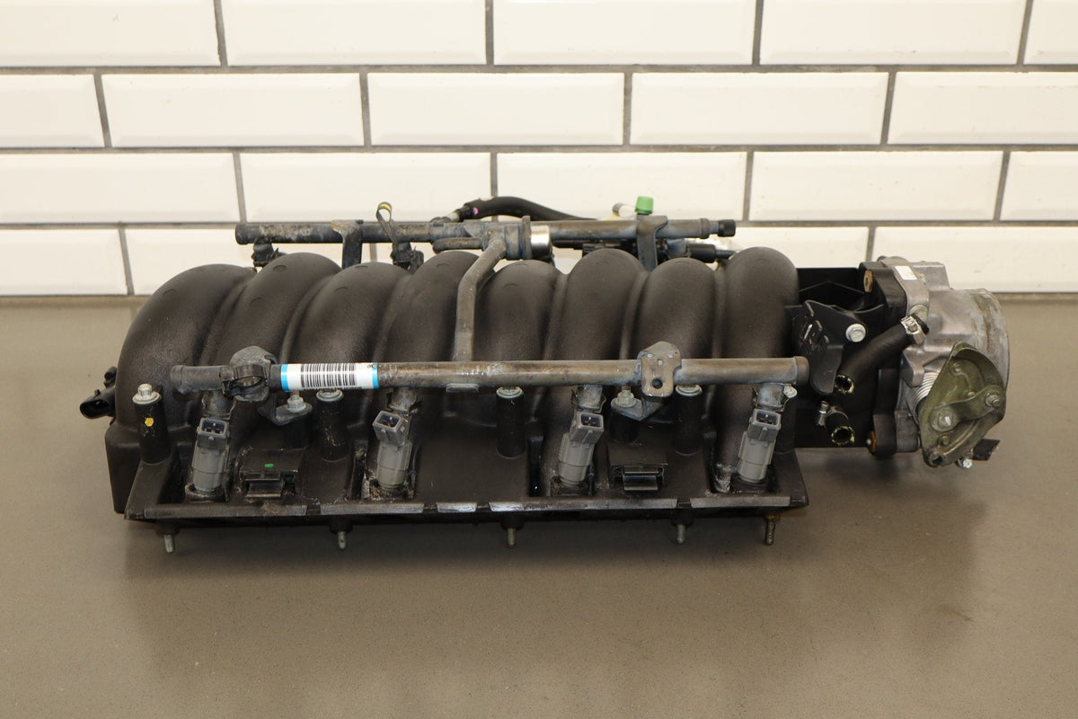 2001-2004 Chevrolet LS1 5.7L Intake Manifold W/ Fueling, Throttle Body