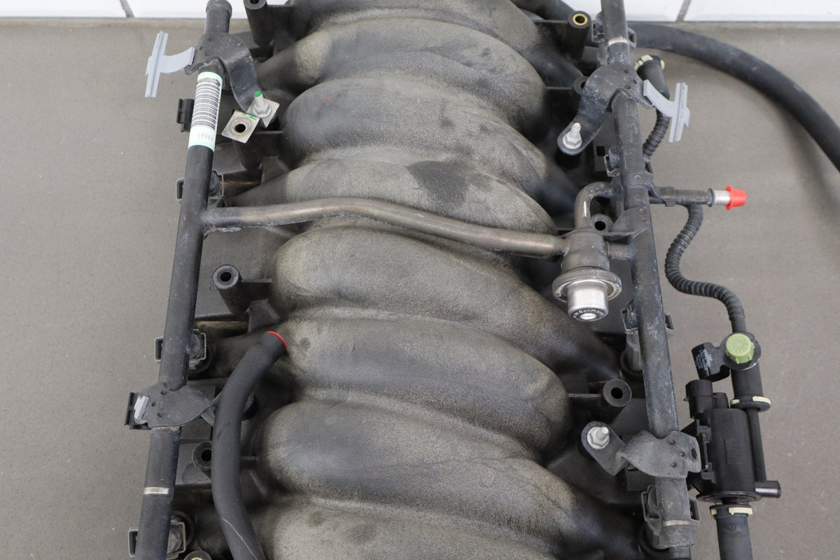 2001-2004 Chevrolet LS1 5.7L Intake Manifold W/ Fueling, Throttle Body