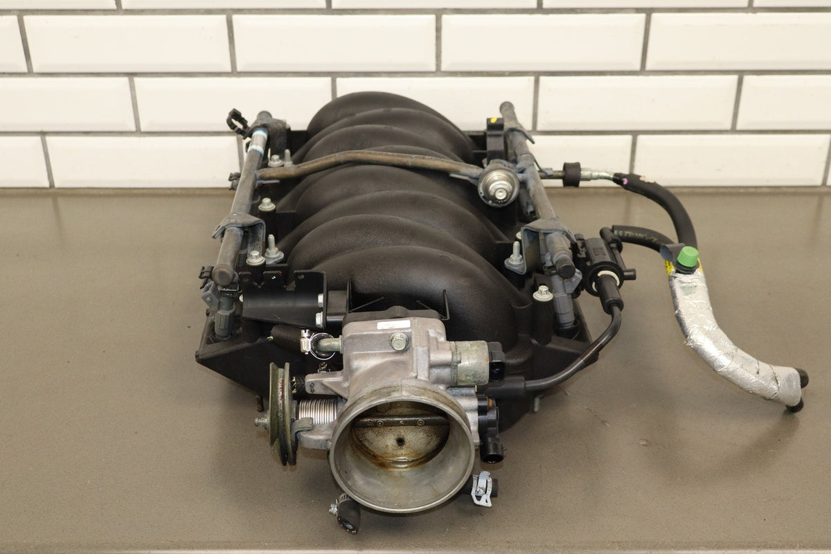 2001-2004 Chevrolet LS1 5.7L Intake Manifold W/ Fueling, Throttle Body