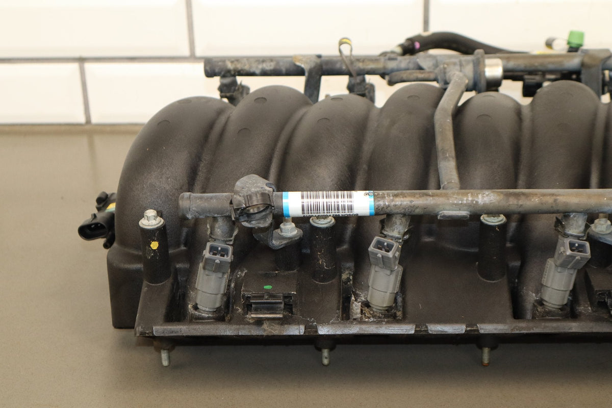 2001-2004 Chevrolet LS1 5.7L Intake Manifold W/ Fueling, Throttle Body
