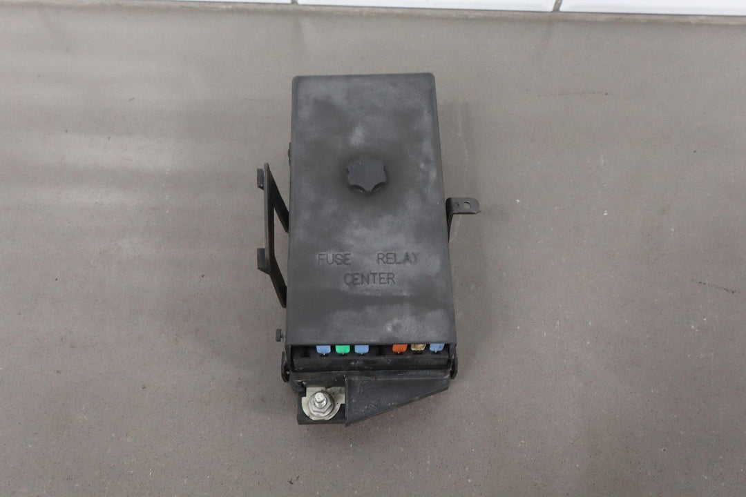 2001 - 2004 Chevy C5 Corvette Dash Cabin Interior Distribution Fuse Relay Box