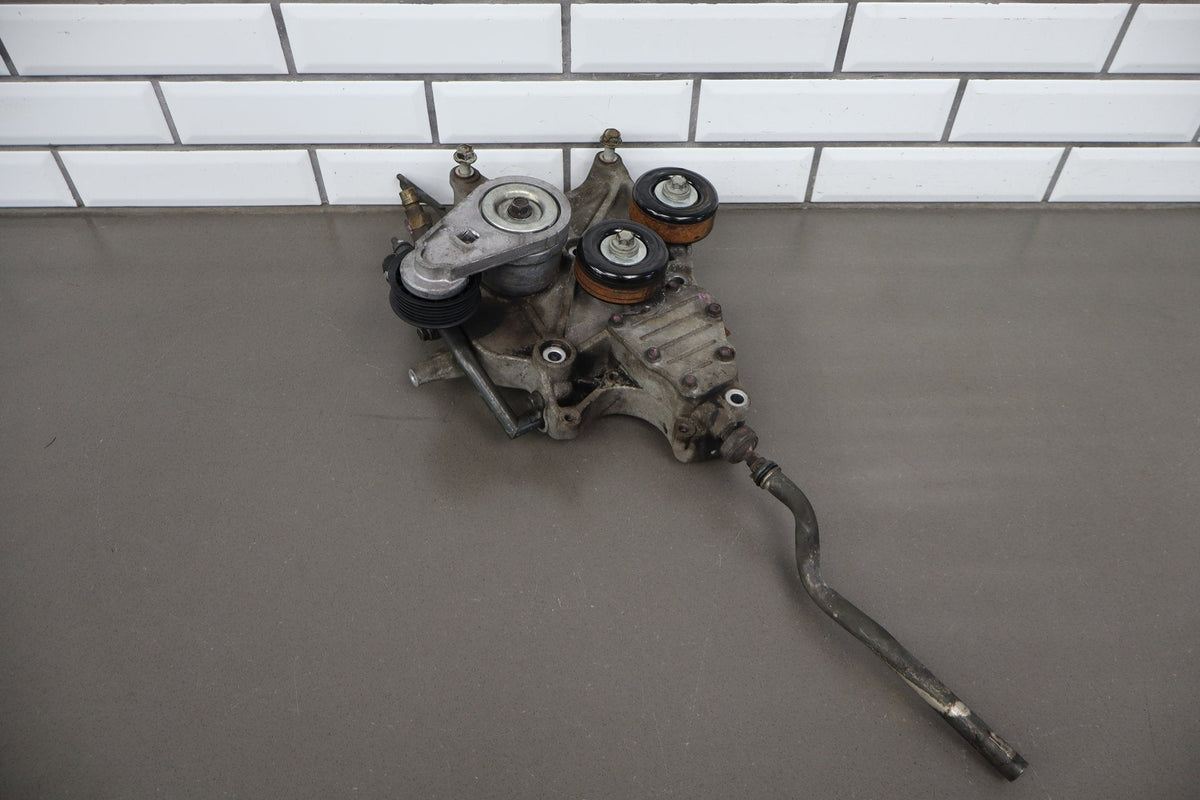 2001-2004 Chevy GMC 3500 6.6 Duramax LB7 Alternator Bracket 897288626 OEM