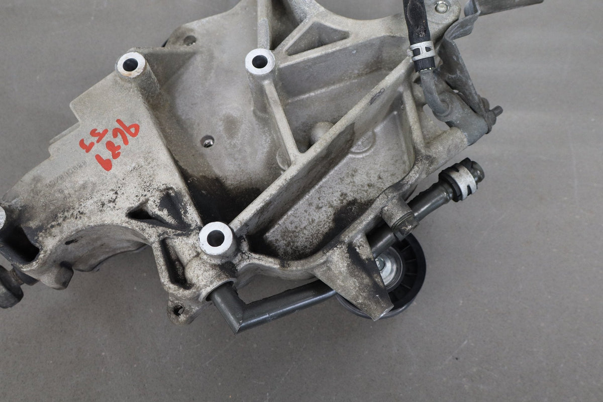 2001-2004 Chevy GMC 3500 6.6 Duramax LB7 Alternator Bracket 897288626 OEM