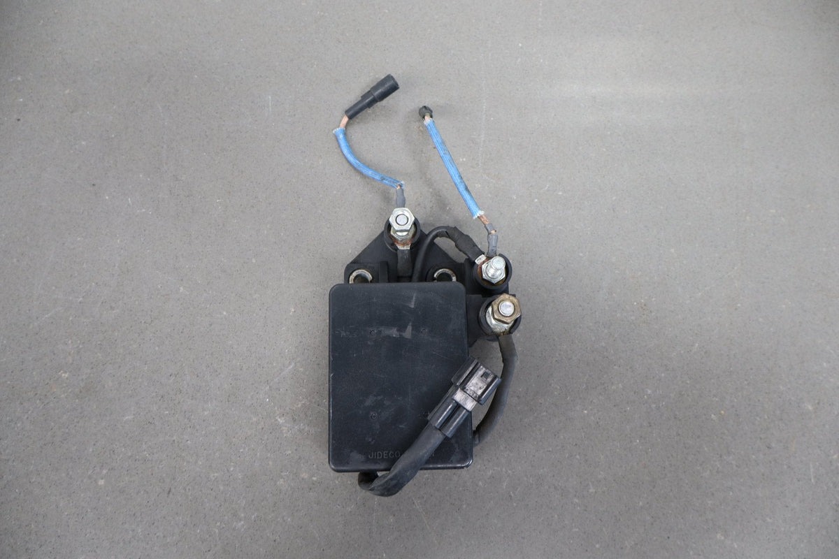 2001-2004 Chevy GMC 6.6L Duramax LB7 Glow Plug Controller Module Relay OEM