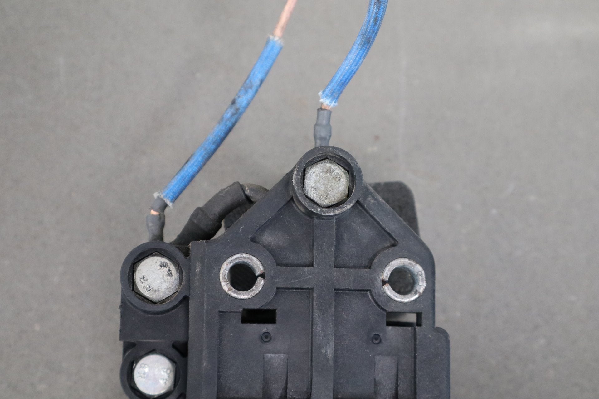 2001-2004 Chevy GMC 6.6L Duramax LB7 Glow Plug Controller Module Relay OEM