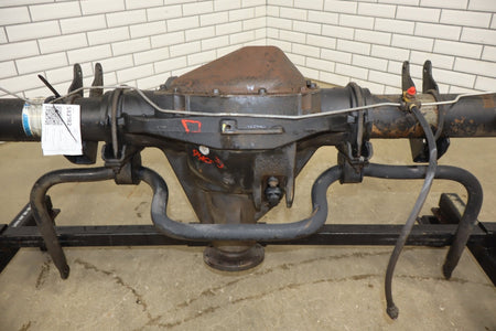 2001-2004 Ford F-250 Super Duty Rear Axle Assembly YC3W4006GA OEM