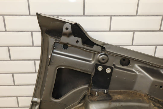 2001 - 2005 GMC Yukon Denali Left Fender 19168845 Steel Gray (16U)