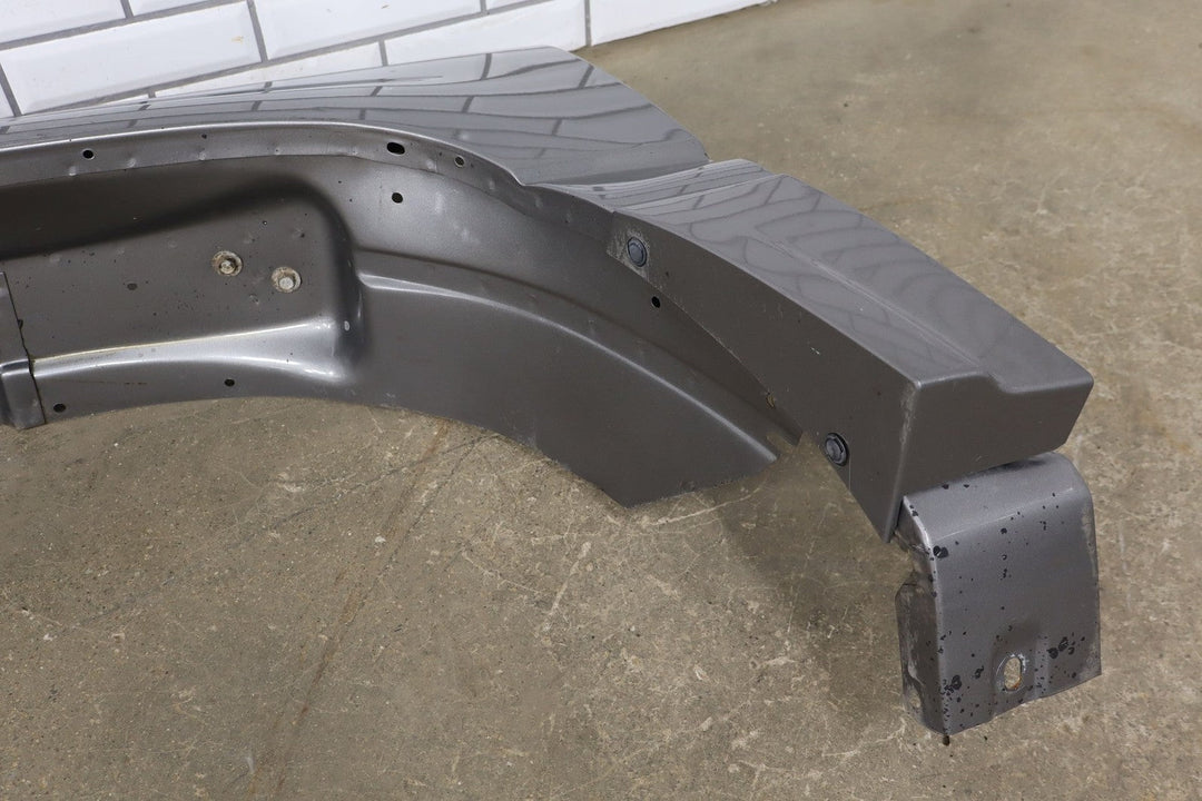 2001 - 2005 GMC Yukon Denali Left Fender 19168845 Steel Gray (16U)