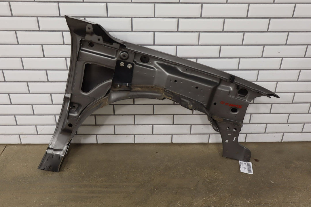 2001 - 2005 GMC Yukon Denali Left Fender 19168845 Steel Gray (16U)