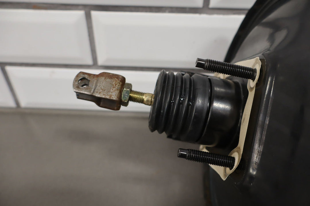 2001 - 2005 Mazda Miata NB Base Model (15" Wheels W/O ABS) Power Brake Booster