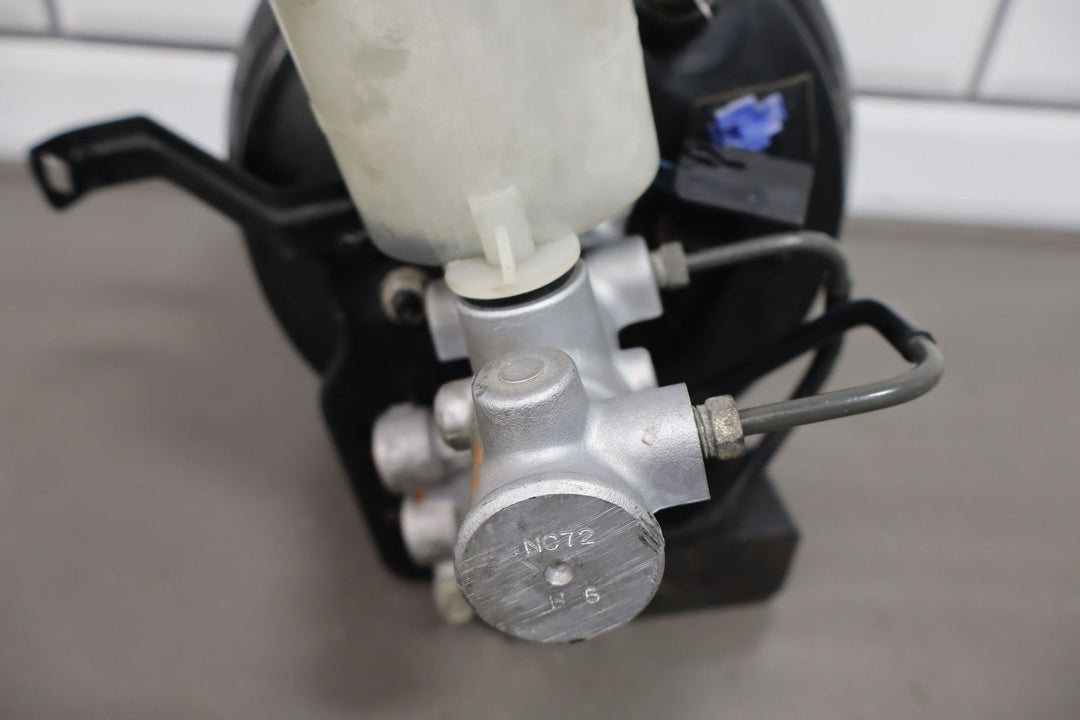 2001 - 2005 Mazda Miata NB Base Model (15" Wheels W/O ABS) Power Brake Booster