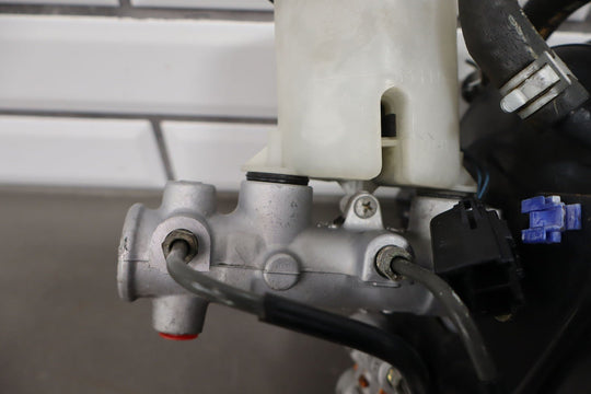 2001 - 2005 Mazda Miata NB Base Model (15" Wheels W/O ABS) Power Brake Booster