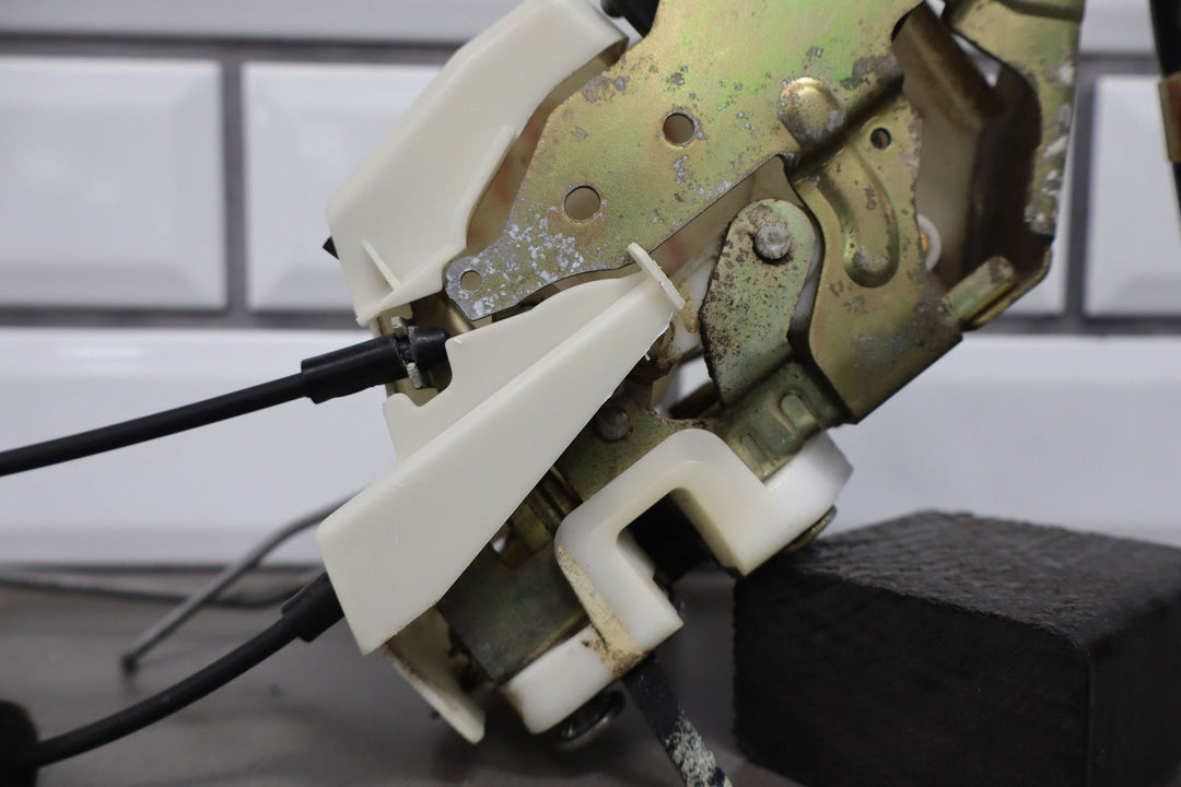 2001 - 2005 Mazda Miata NB Left Driver Door Latch W/ Power Door Lock Actuator