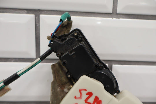 2001 - 2005 Mazda Miata NB Left Driver Door Latch W/ Power Door Lock Actuator