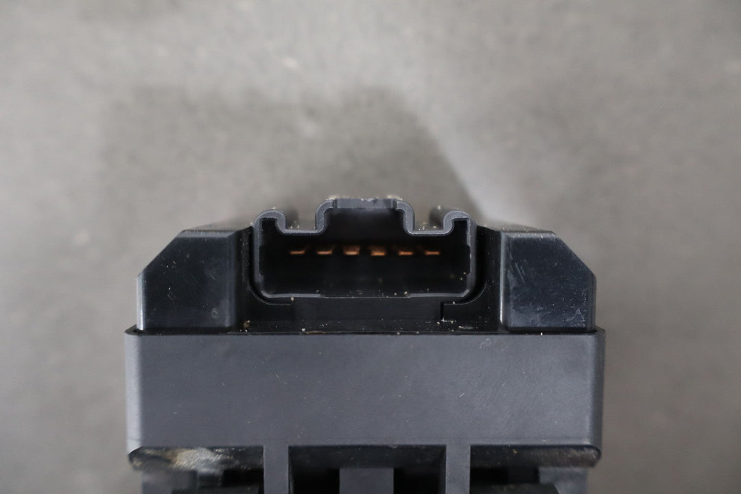 2001 - 2005 Mazda Miata NB Master Door Window Switch (Console Mounted)