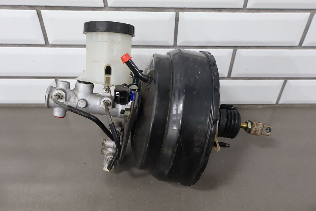 2001 - 2005 Mazda Miata NB Power Brake Booster W/ Reservoir (W/ ABS)