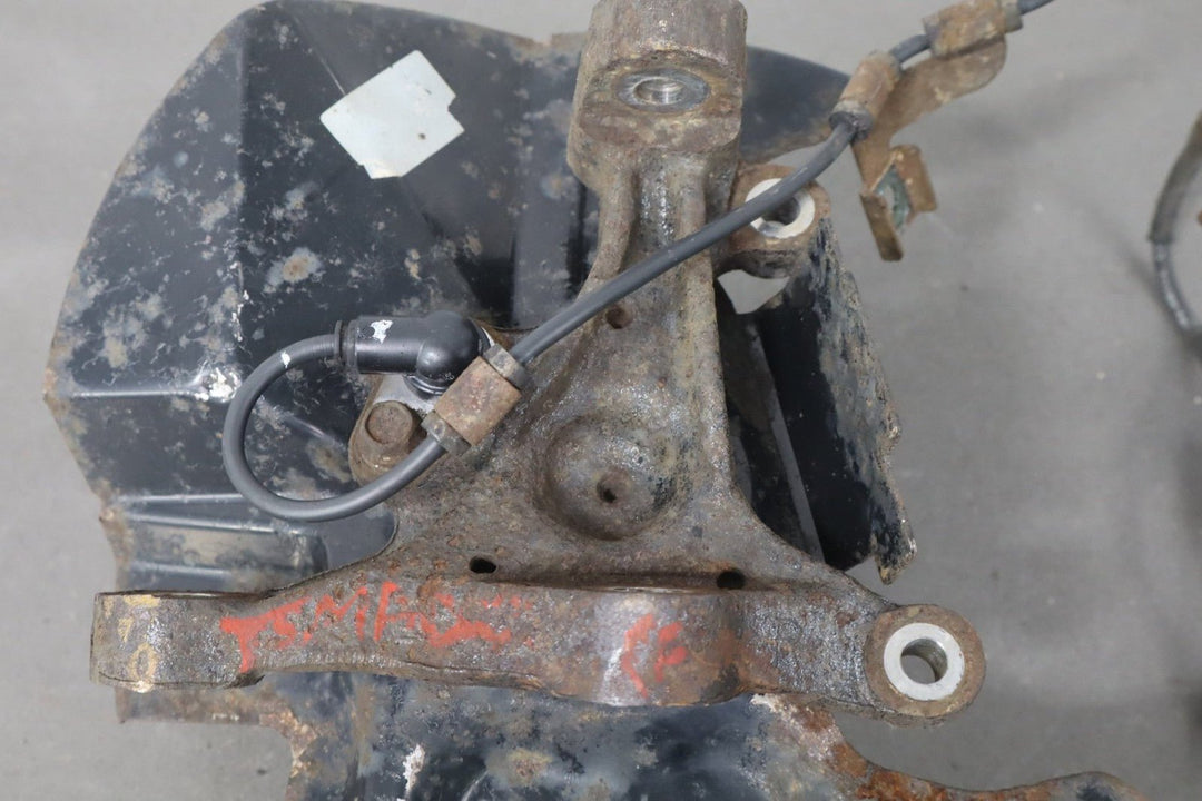 2001 - 2005 Mazda MX - 5 Miata Mazdaspeed Right Front Spindle NE4533021