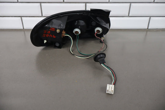 2001 - 2005 Mazda MX - 5 Miata Right Tail Light N06651150