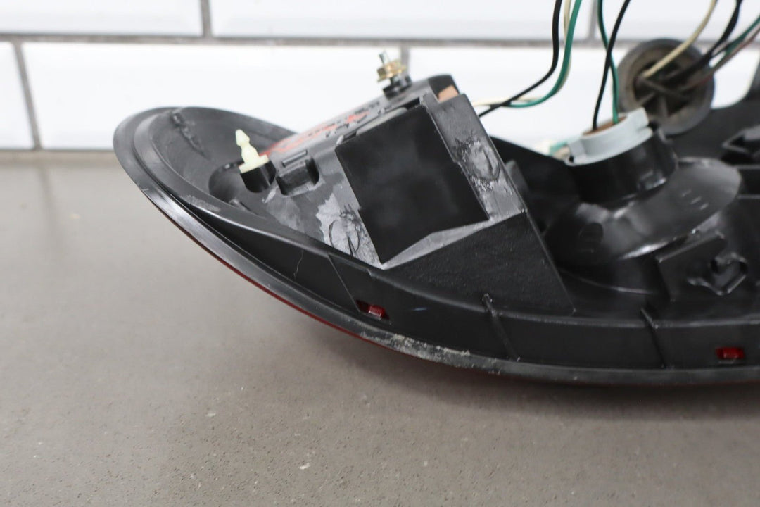 2001 - 2005 Mazda MX - 5 Miata Right Tail Light N06651150