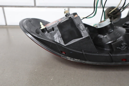 2001 - 2005 Mazda MX - 5 Miata Right Tail Light N06651150