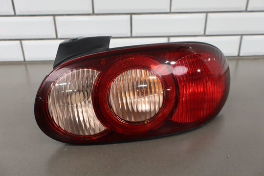 2001 - 2005 Mazda MX - 5 Miata Right Tail Light N06651150