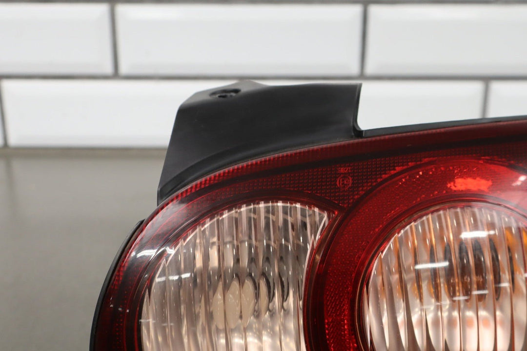 2001 - 2005 Mazda MX - 5 Miata Right Tail Light N06651150