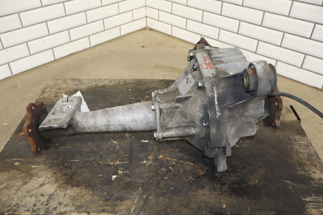 2001 - 2006 Cadillac Escalade AWD 3.73 Front Differential Assembly 15839874