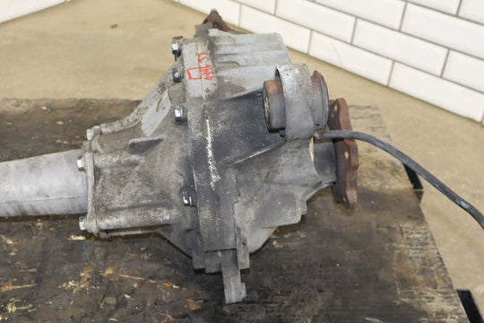 2001 - 2006 Cadillac Escalade AWD 3.73 Front Differential Assembly 15839874