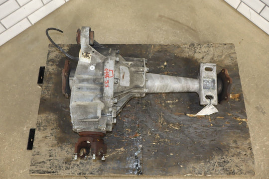 2001 - 2006 Cadillac Escalade AWD 3.73 Front Differential Assembly 15839874