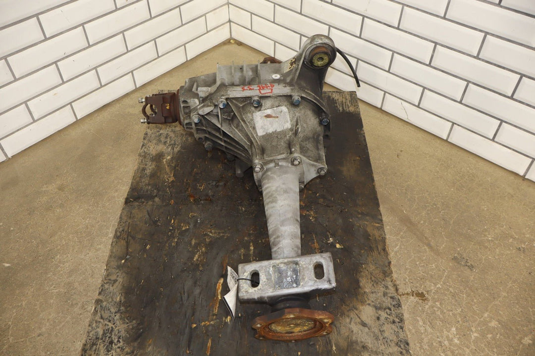 2001 - 2006 Cadillac Escalade AWD 3.73 Front Differential Assembly 15839874