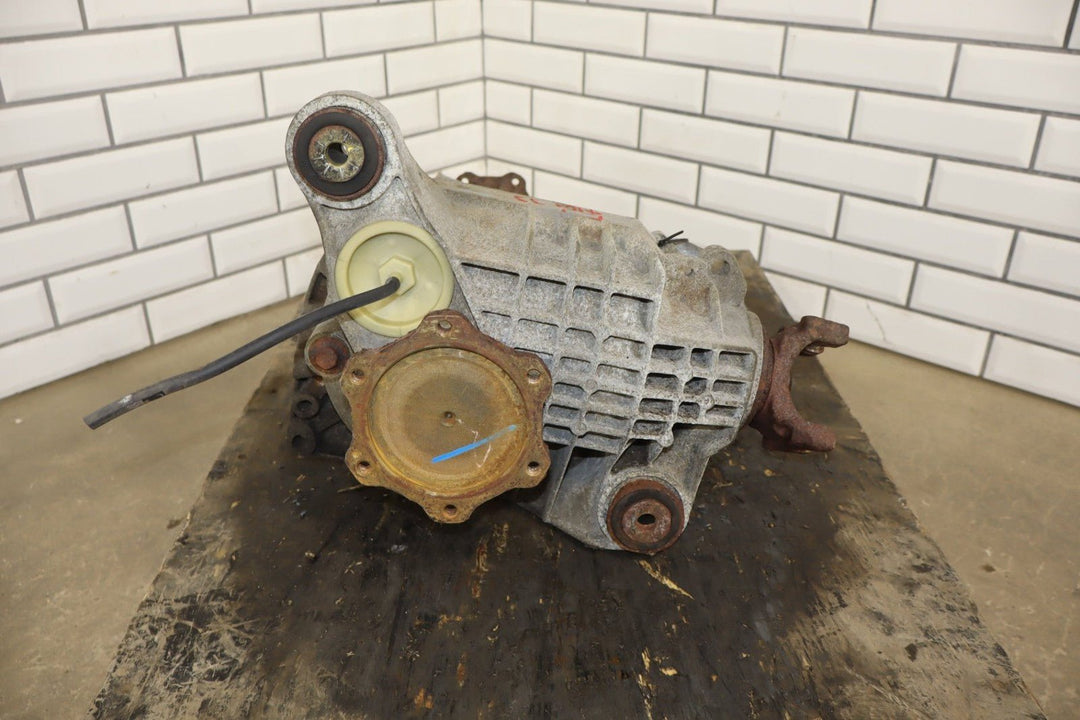 2001 - 2006 Cadillac Escalade Yukon Denali AWD Front Differential 3.73 Ratio